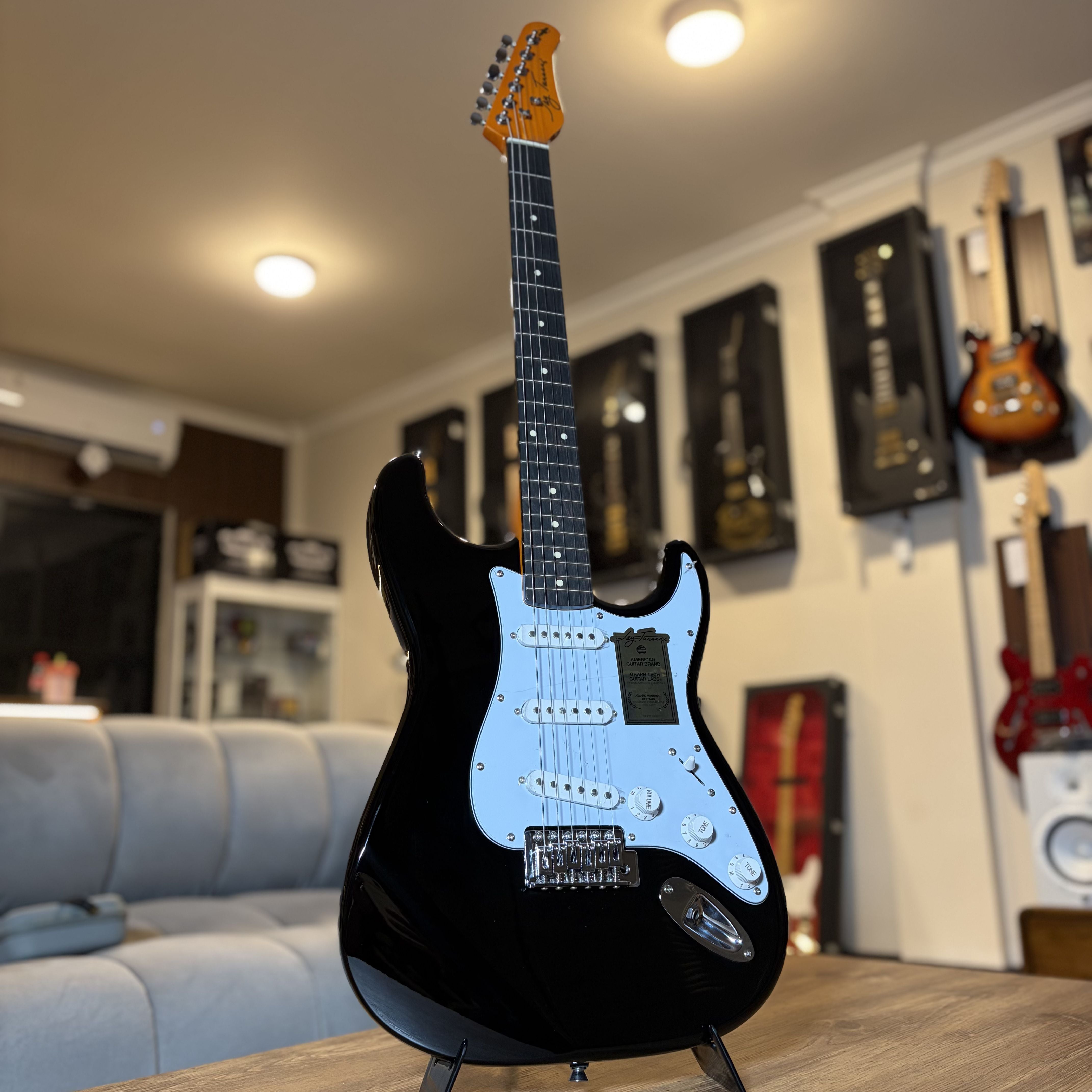 Jay Turser Guitars – NV Guitar