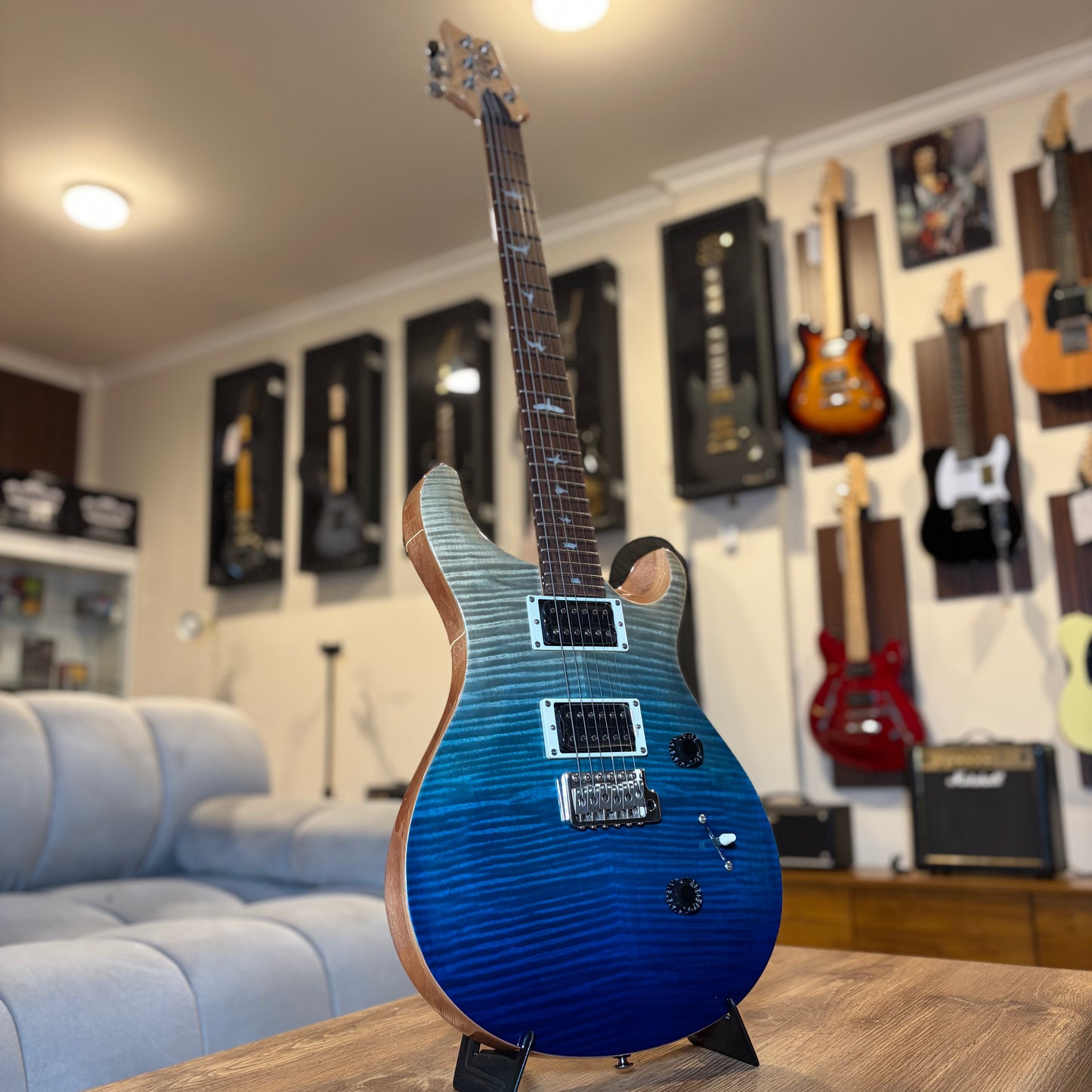 PRS SE 24 CUSTOM - LIMITED EDITION - BLUE FADE