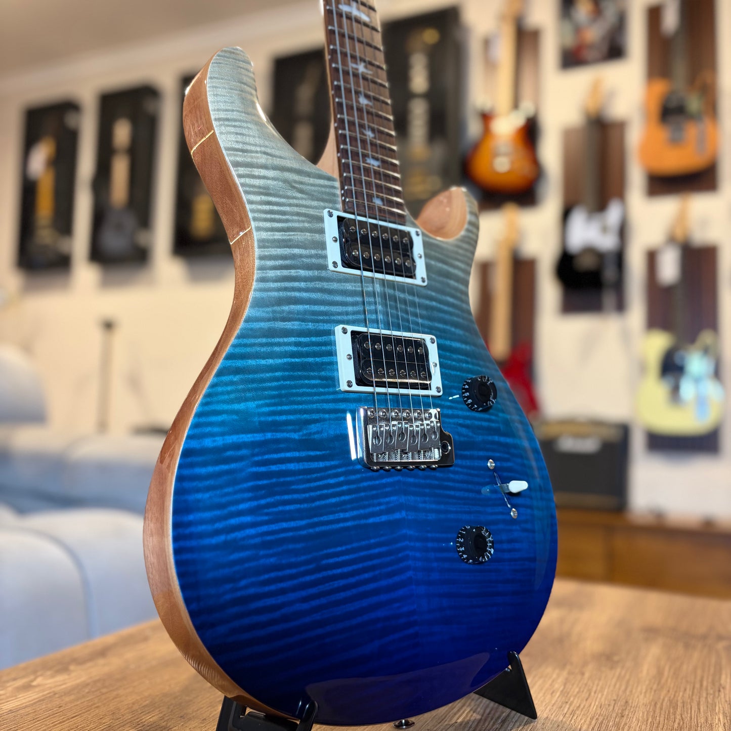 PRS SE 24 CUSTOM - LIMITED EDITION - BLUE FADE