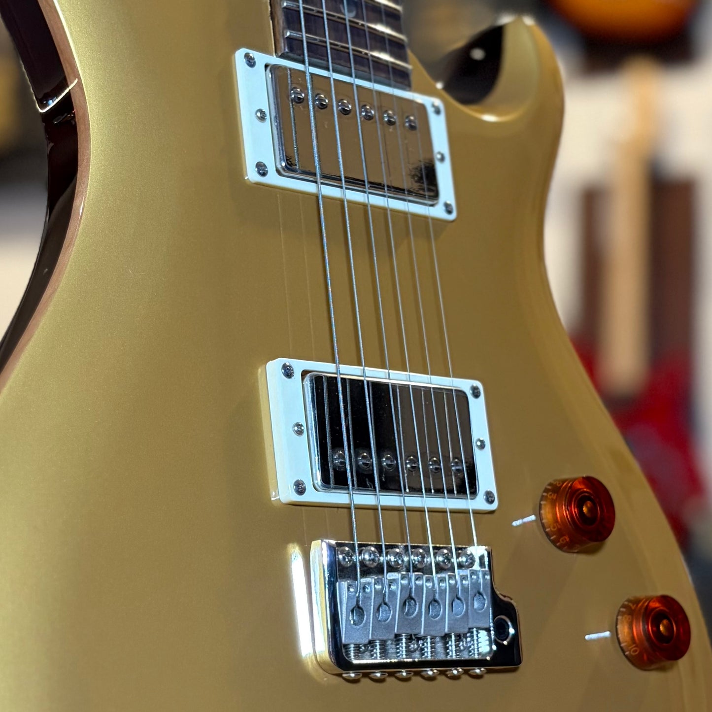 PRS SE DGT (DAVID GRISSOM TREM) - GOLD TOP