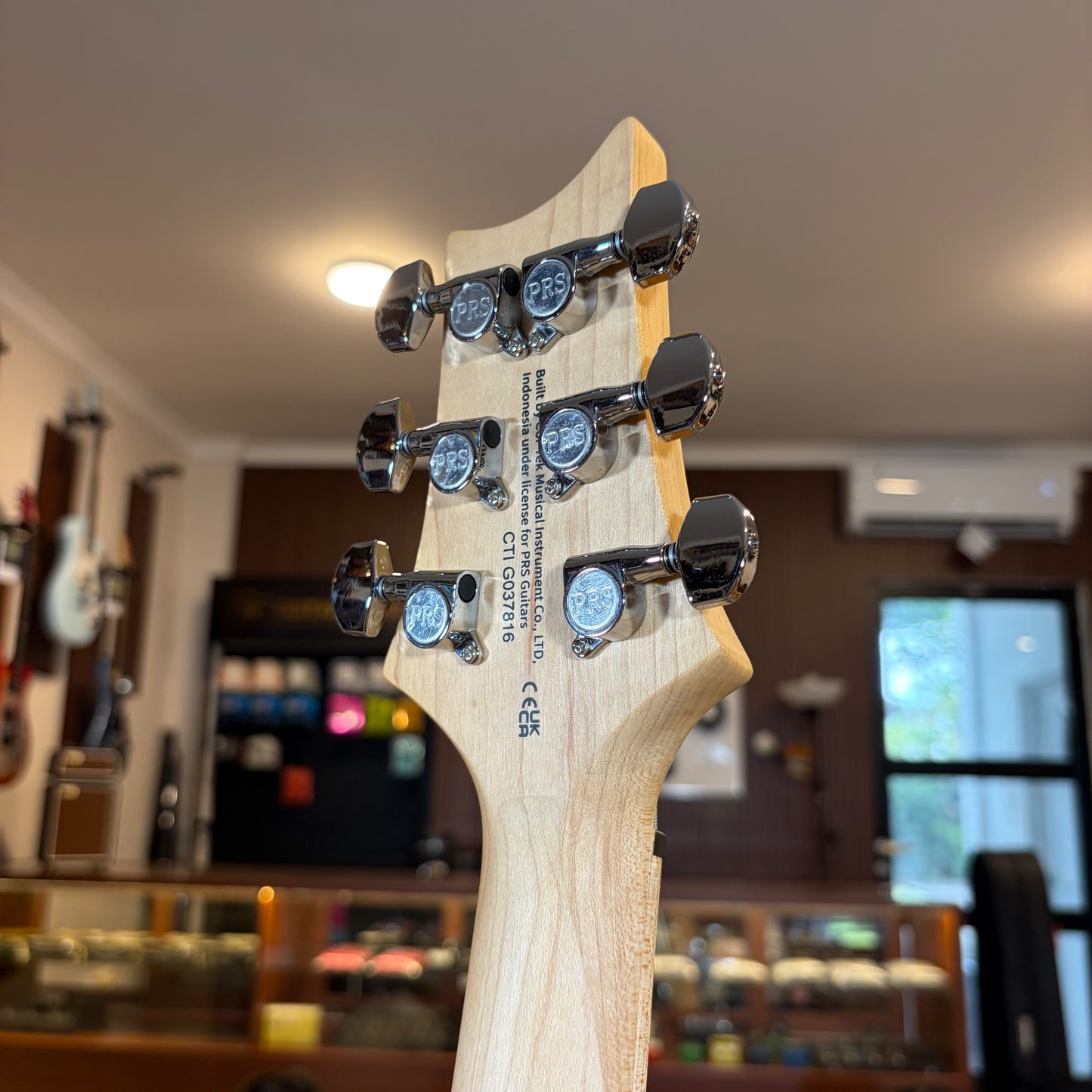 PRS SE NF3 - PEARL WHITE / MAPEL