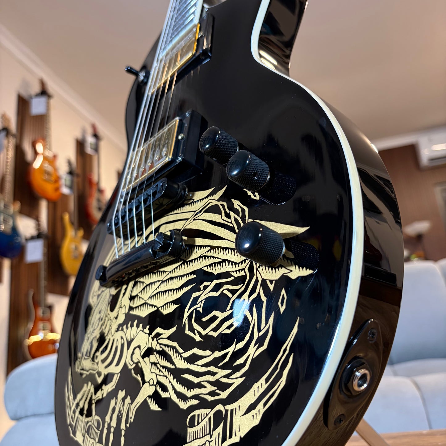 ESP LTD WA-WARBIRD - BLACK W/GRAPHIC
