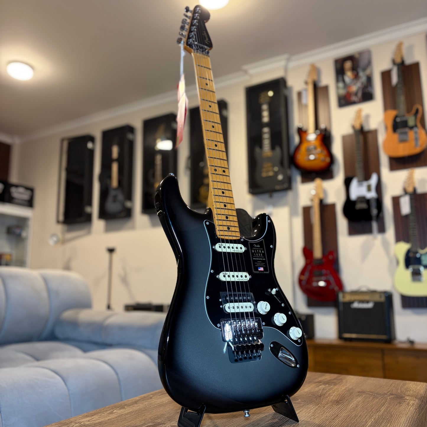 FENDER AMERICAN ULTRA LUXE STRAT FLOYD ROSE HSS MAPLE FB, SILVERBURST