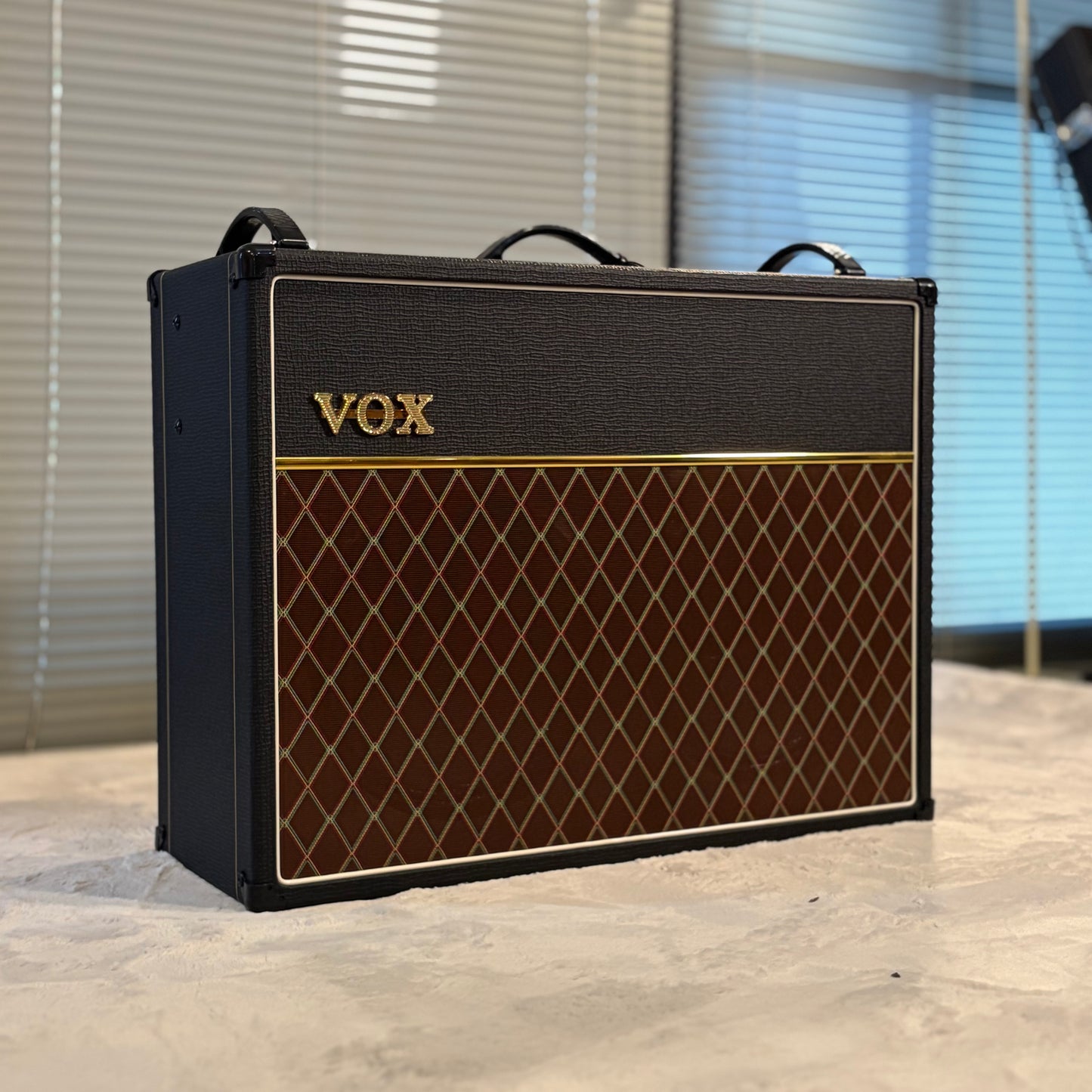 VOX - AC15C2 2x12" 15-watt Tube Combo Amp