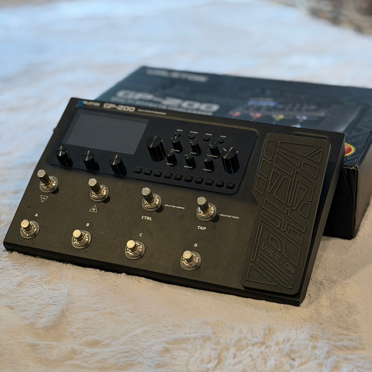 VALETON GP-200 MULTI EFFECTS PROCESSOR