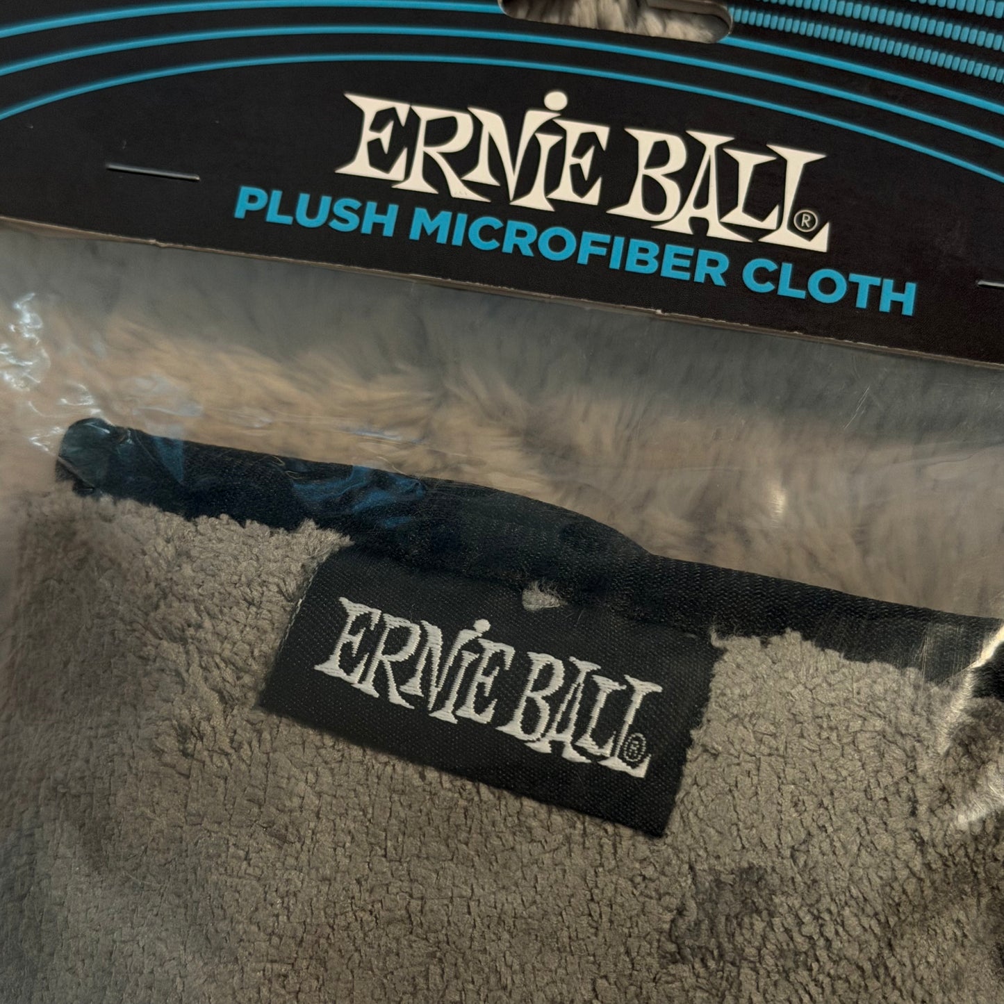 Ernie Ball 12" x 12" Ultra-Plush Microfiber Polish Cloth