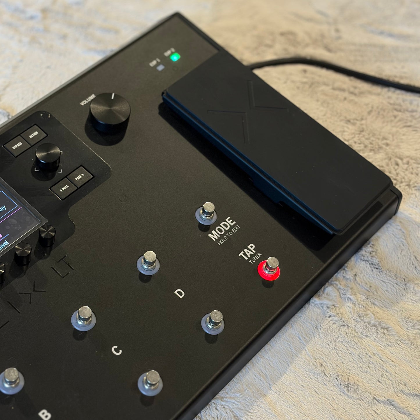 HELIX LT - LINE 6 GUITAR MULTI-EFFECTS PROCESSOR