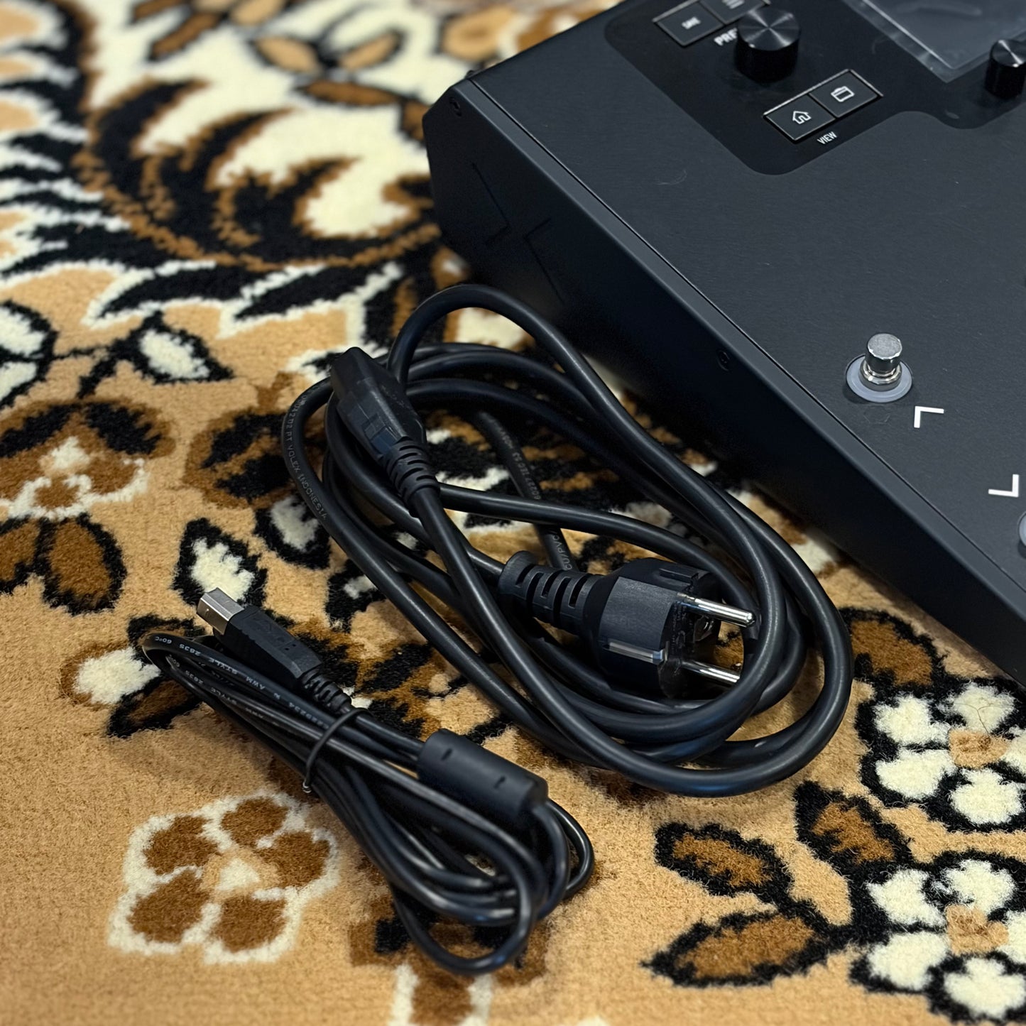 HELIX LT - LINE 6 GUITAR MULTI-EFFECTS PROCESSOR